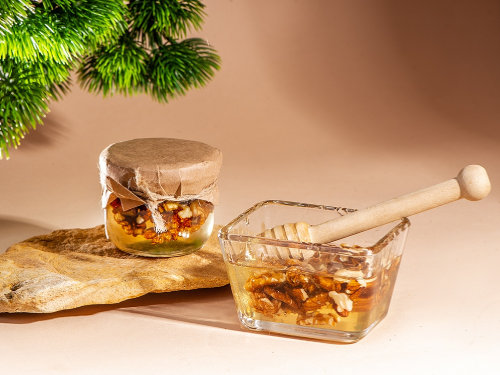 Сувенирный набор Мед с грецким орехом 120 гр
